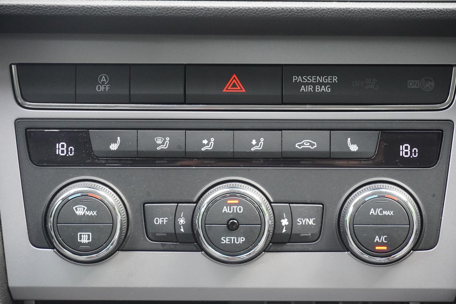 Seat Leon 1.4 TSI Xcellence LED Navi Tempomat PDC