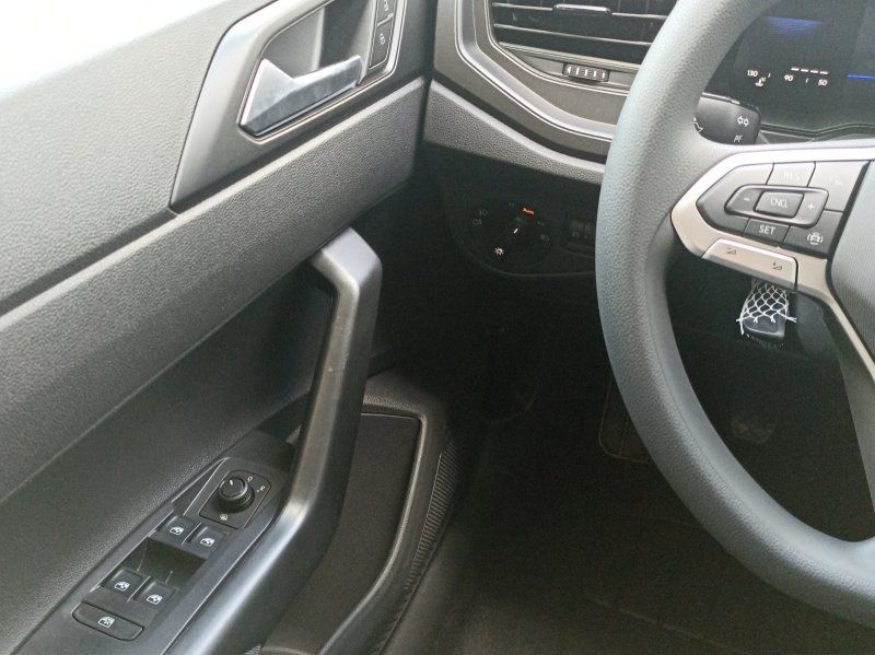 Fahrzeugabbildung Volkswagen Polo 1.0 TSI Life