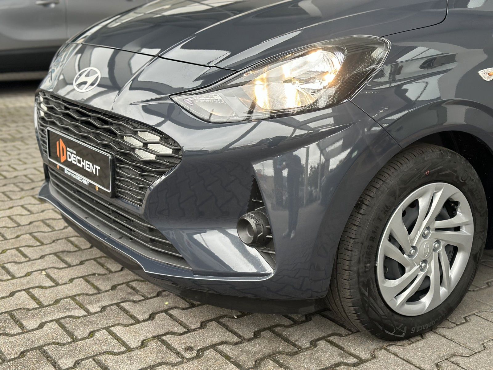 Fahrzeugabbildung Hyundai i10 Select 1.0l Navi/Klima/Kamera!