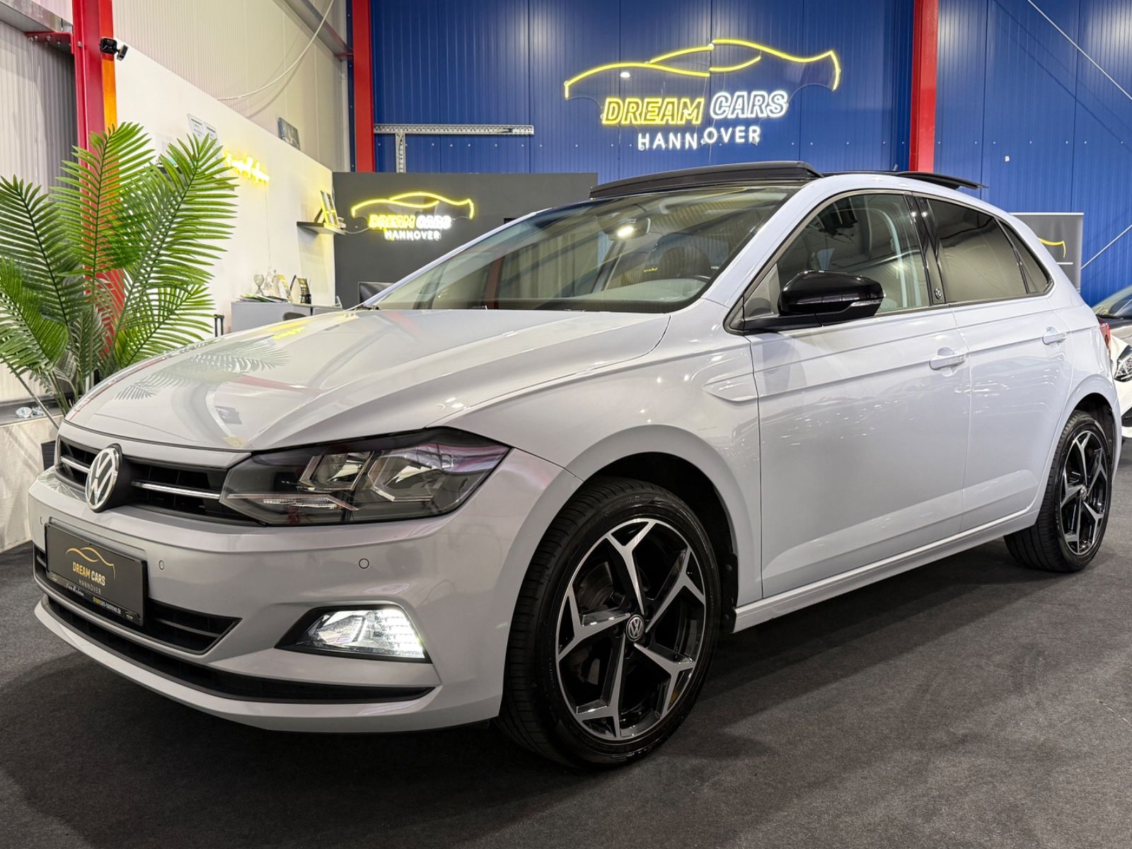 VW Polo VI beats*PANO*CARPLAY*TEMPO*PDC*SHZG*NAVI