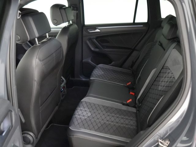 Tiguan R-LINE TDI DSG+AHK+MATRIX LED+NAVI+RÜCKFA