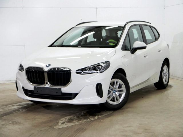 BMW 225 Active Tourer e xDrive HeadUp360°Kam Driving