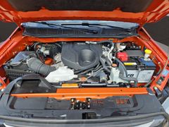 ISUZU D-Max Double Cab 4WD V-CROSS Navi LED Mehrzonenk