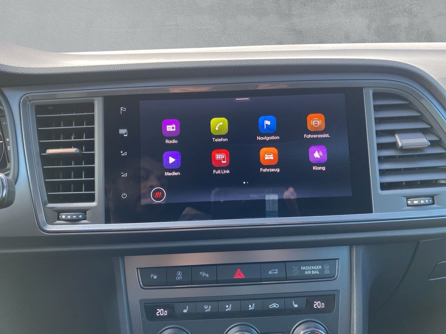 Fahrzeugabbildung CUPRA Ateca VZ 4Drive Raucherauto