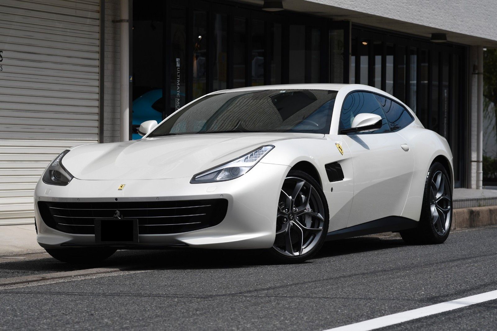 FERRARI GTC4Lusso