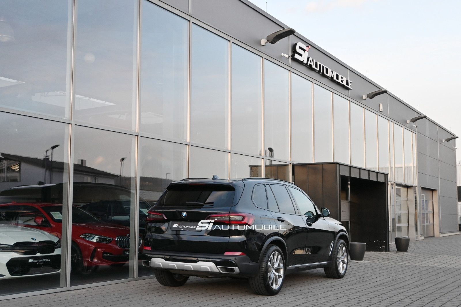 Fahrzeugabbildung BMW X5 xDr. 30d xLine °UVP 107.240€°LUFTFED°INTEGRAL