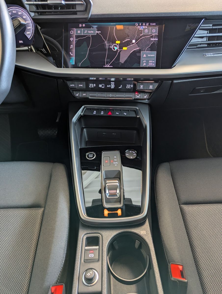 AUDI A3 30 TDI S-Line S-tr. ACC Kamera connect+ SHZ - Image 18