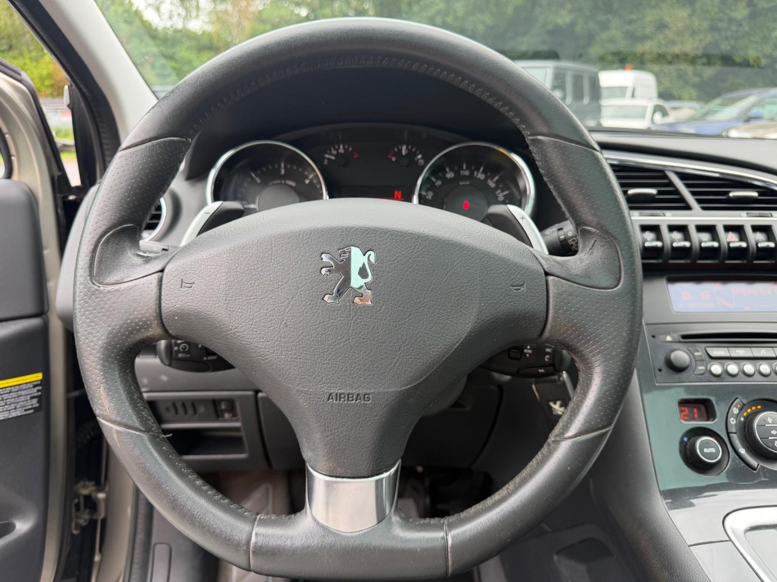 Peugeot 3008 1.6 HDI Allure Automatik Panorama Tempomat