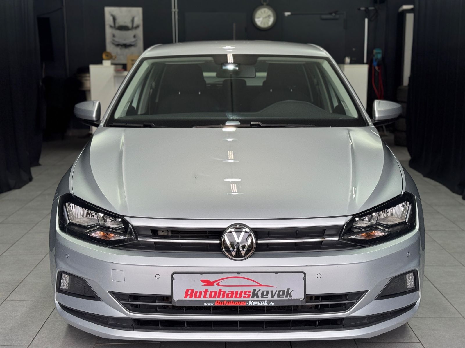 Fahrzeugabbildung Volkswagen Polo VI Comfortline|PDC|NAVI|1.HAND
