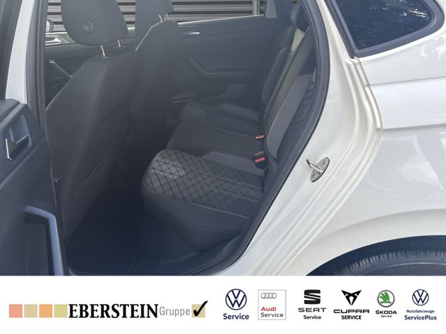 Volkswagen Polo R-Line 1,0TSI DSG LED Navi RFK