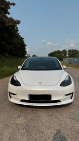 Tesla Model 3 Performance  09/22  34.550 km - Tesla Model 3 in Krefeld