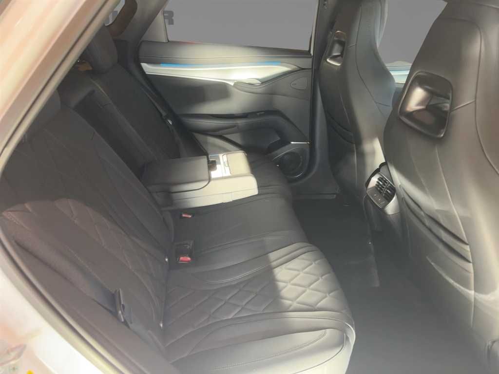 BYD SEALION 7