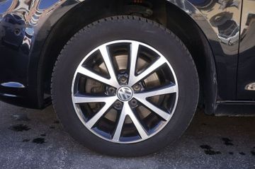 Volkswagen Touran - 6