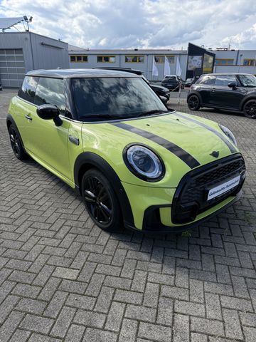 MINI Cooper John Cooper Works Trim 