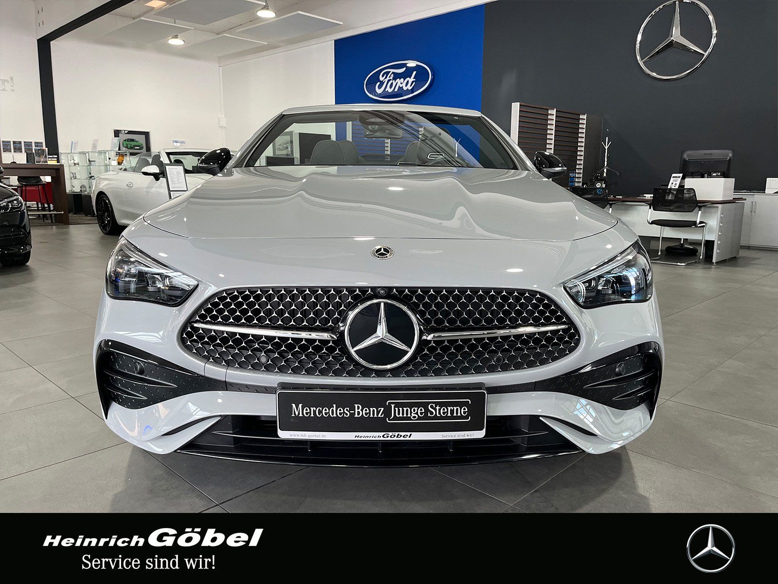 Fahrzeugabbildung Mercedes-Benz CLE 200 AMG+BURMESTER+NIGHTP.+360°+DIGITAL.L+SPI