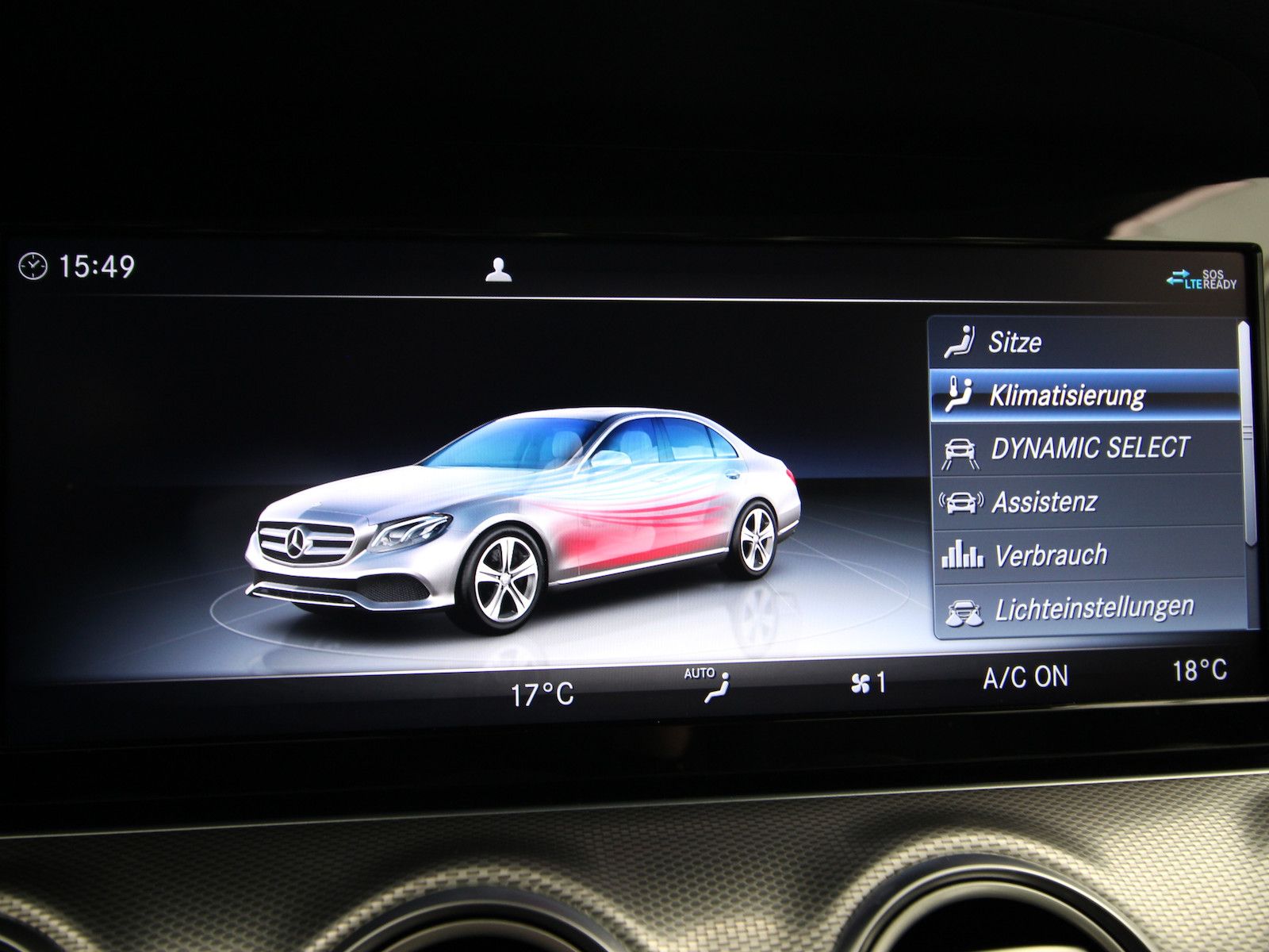 Mercedes-Benz E 220 d Avantgarde NAVI+LED+KAMERA+STANDHEIZUNG foto 18
