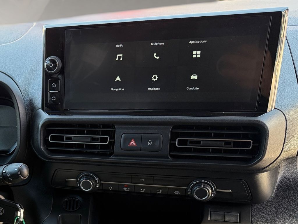 Fahrzeugabbildung Citroën Berlingo 1.5 Diesel 100 M*Laderaumboden*Carplay