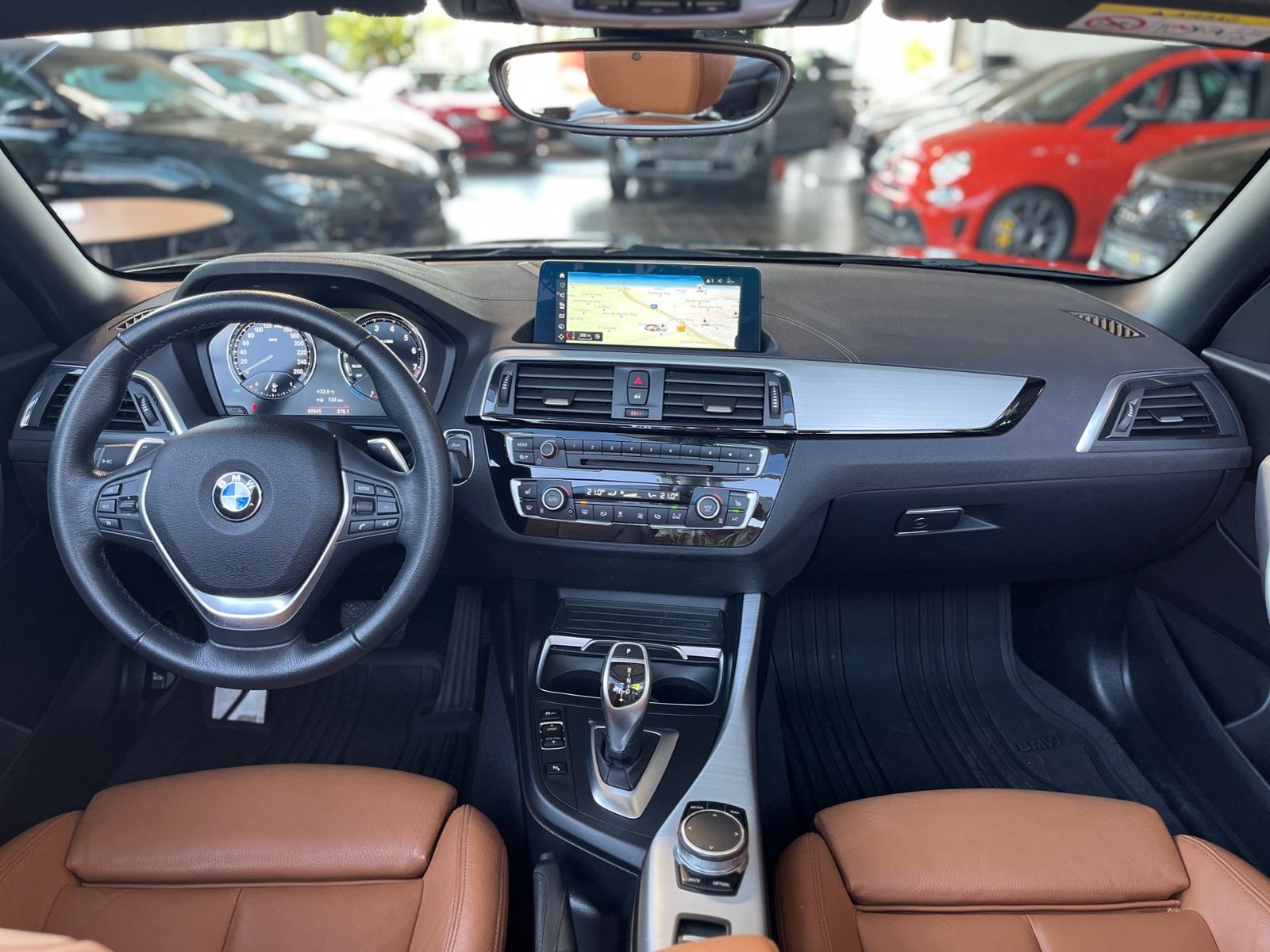 Fahrzeugabbildung BMW 220i Cabrio M Sport Shadow LED NAV RFK SHZ 18"