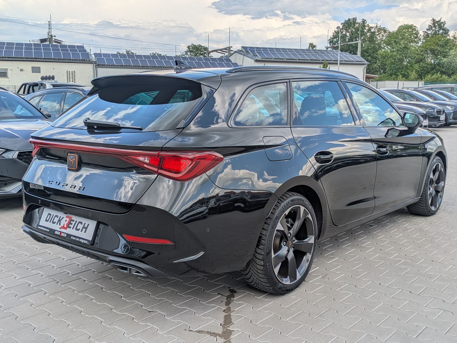 Fahrzeugabbildung CUPRA Leon 1.5 eTSI DSG MATRIX-LED*ACC*AHK*KAMERA*18"