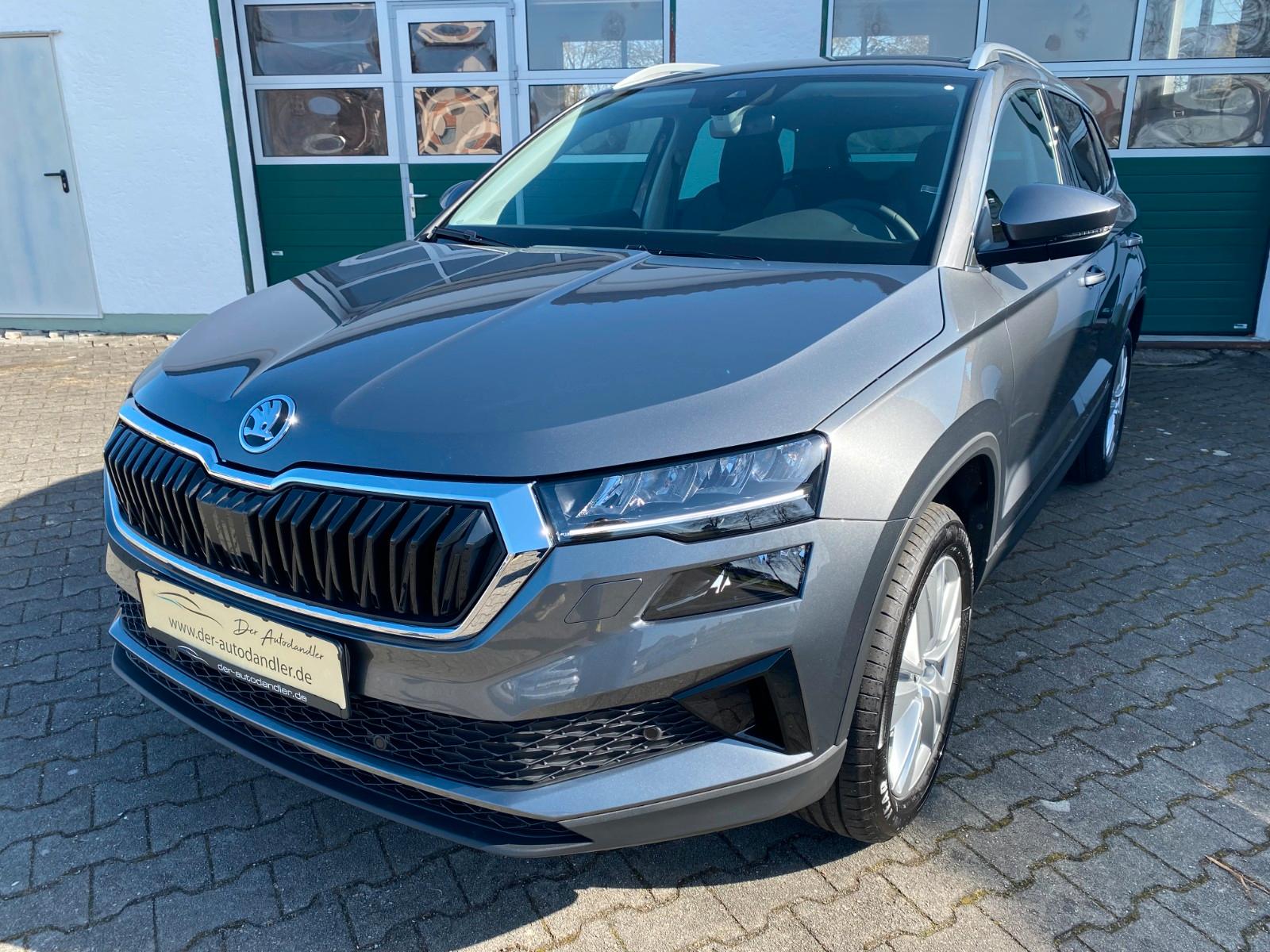 Skoda Karoq Selection 1,5 TSI DSG AHK-17"-ACC-el.Heck-