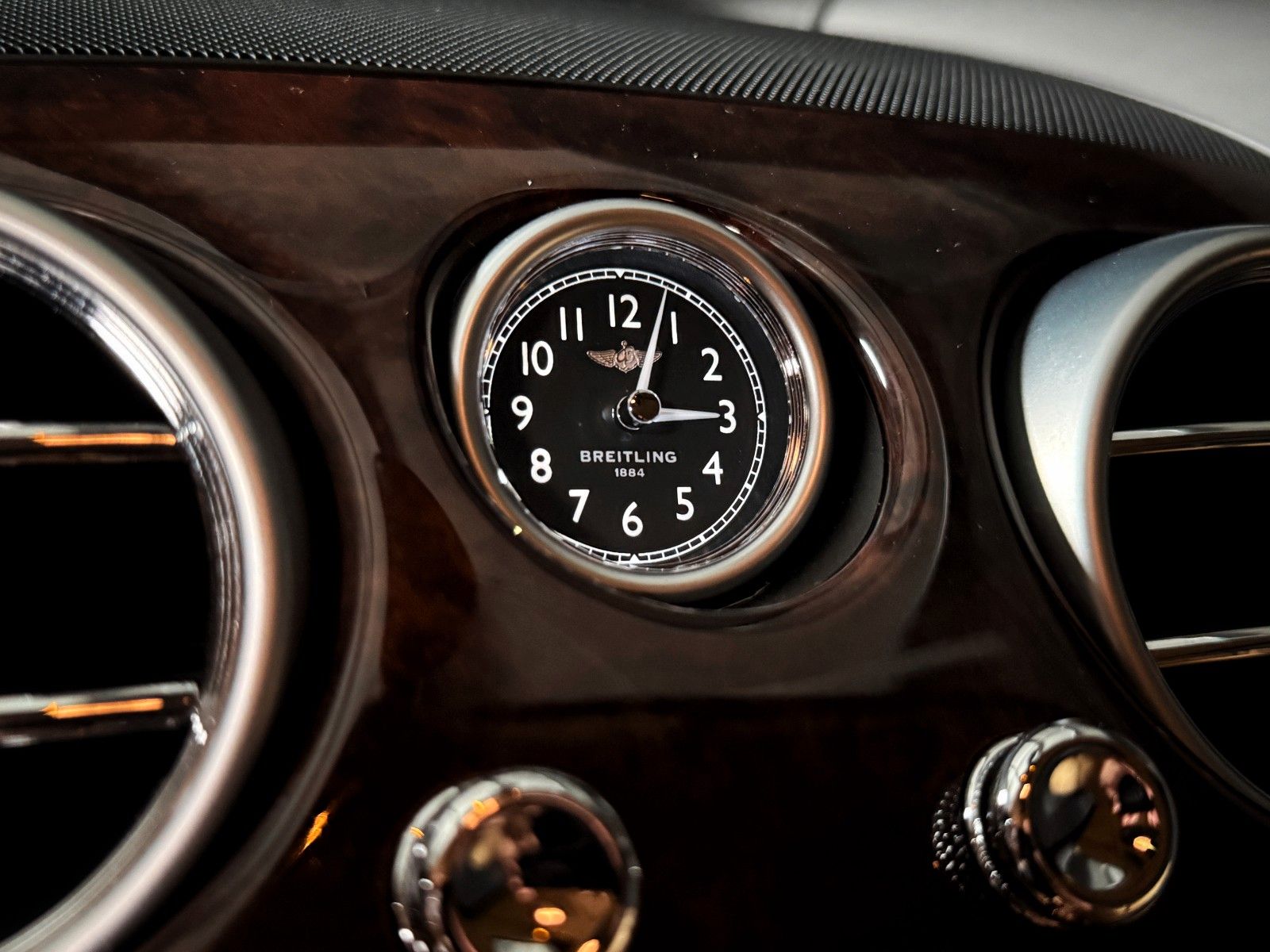 Fahrzeugabbildung Bentley Continental GT 6.0 W12 Speed 4WD Automatik