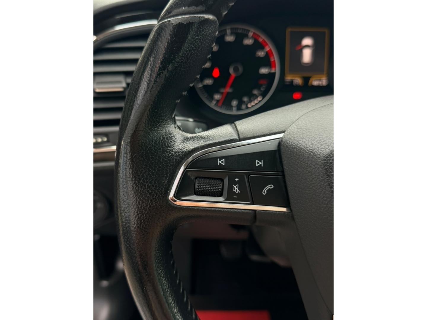 Seat Leon 2014 — photo 15
