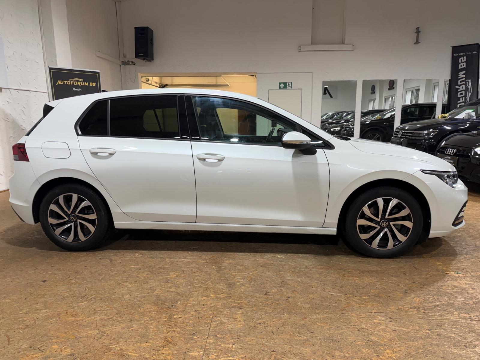Volkswagen Golf VIII Lim. Active 2.0TDI DSG/AHK/CAM/GARANTIE, миниатюра 6