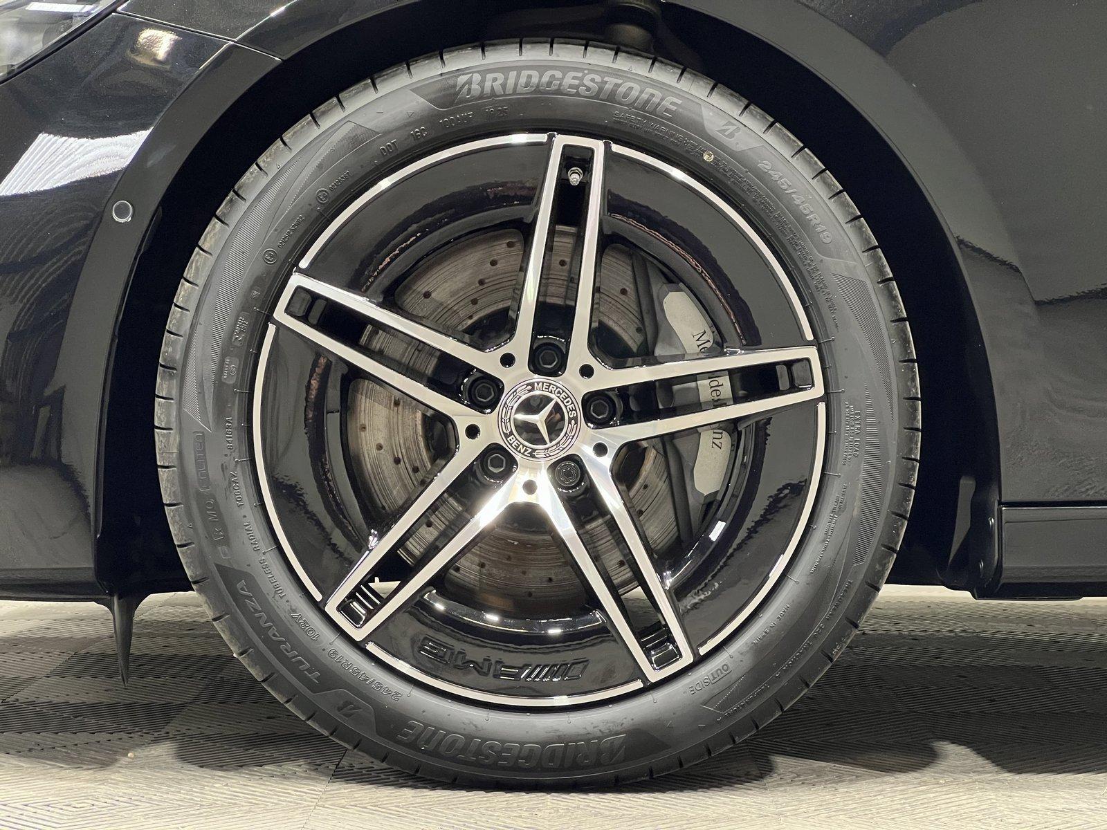 Mercedes-Benz E 220 T d AMG Line Advanced+Night+AHZV