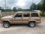 Jeep  Jeep Cherokee (XJ) 4.0 Limited 2001 - Jeep Cherokee mit Benzin-Antrieb: 4.0