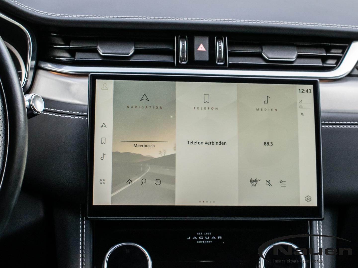 Jaguar F-Pace R-Dynamic SE AWD +LED+STAND.HZG.+LEDER+AC, миниатюра 13