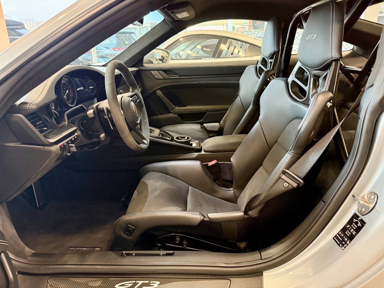 Fahrzeugabbildung Porsche 911 992 GT3 Clubsport/Carbon/BOSE/Schalensite