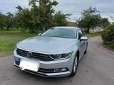 Volkswagen VW Passat2.0TDIActiveInfoStanHeizLED3... - Volkswagen Passat: 3.0