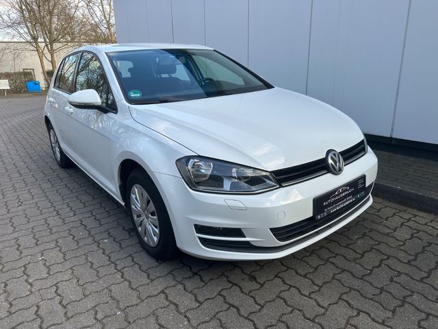 Volkswagen Golf VII Lim. Trendline BMT