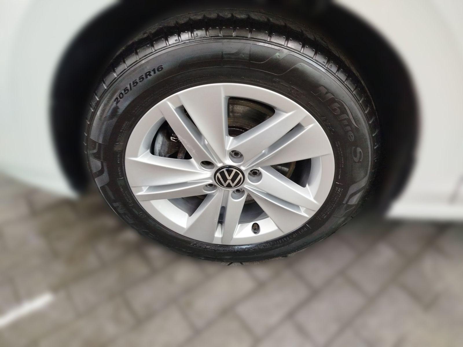 Volkswagen Golf VIII Variant 2.0 TDI Life LED APP