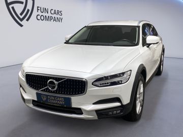 Volvo V90 Cross Country - 1
