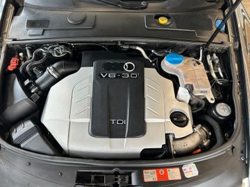 Audi A6 Avant 3.0 TDI quattro *Sline*BiXenon*AHK*