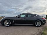 Porsche Panamera Turbo  - Porsche Panamera Turbo mit Benzin-Antrieb
