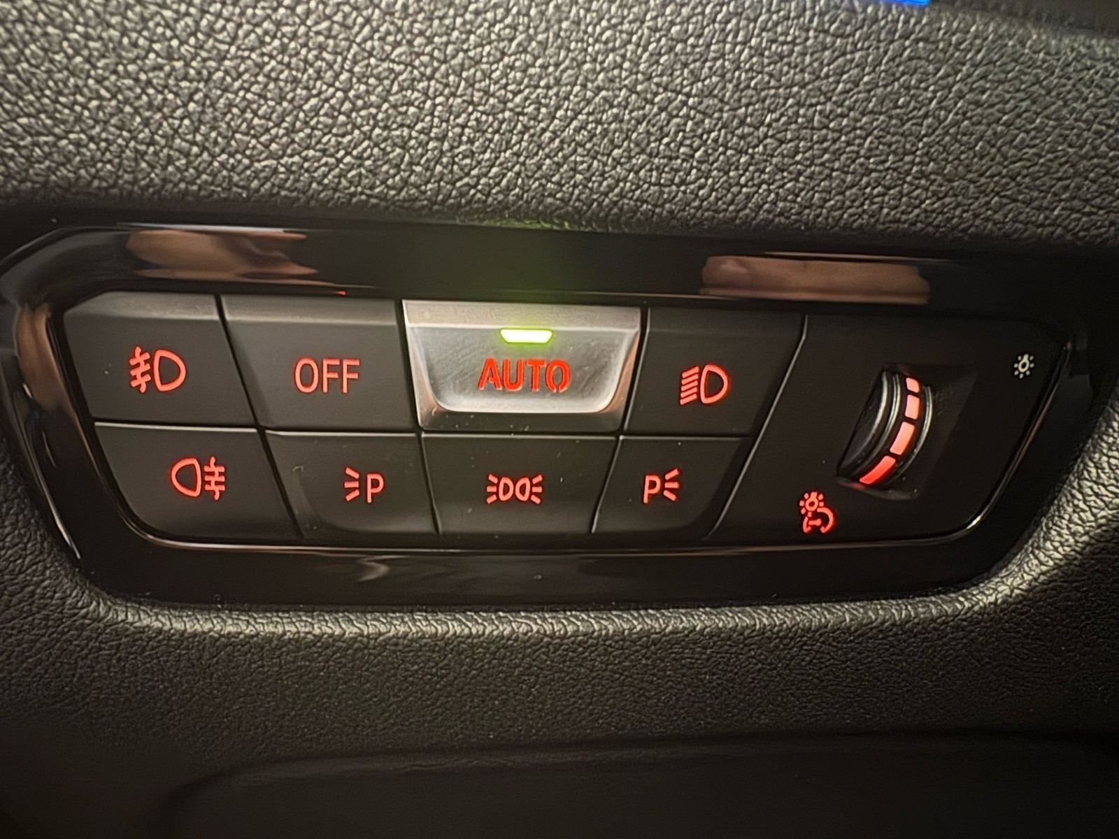 BMW 330e M Sport DA PA ACC RFK Laser HuD HiFi 19" LM foto 17