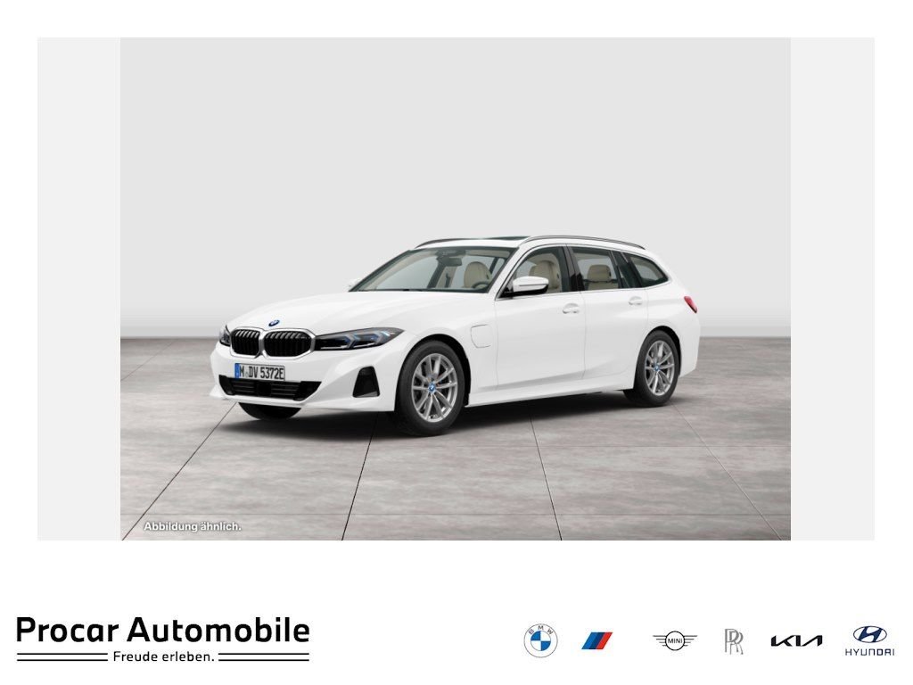 BMW 330e xDrive PANO DA Prof RFK PA HiFi Komfort