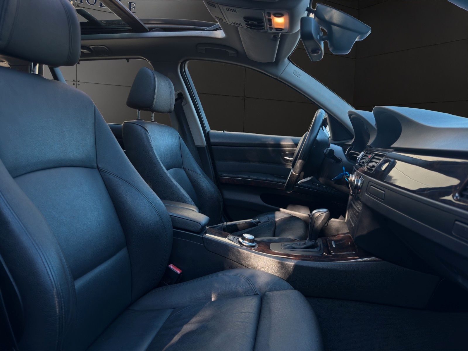 Fahrzeugabbildung BMW 335i Touring xDrive *Pano*Xenon*Elektr.Sitze