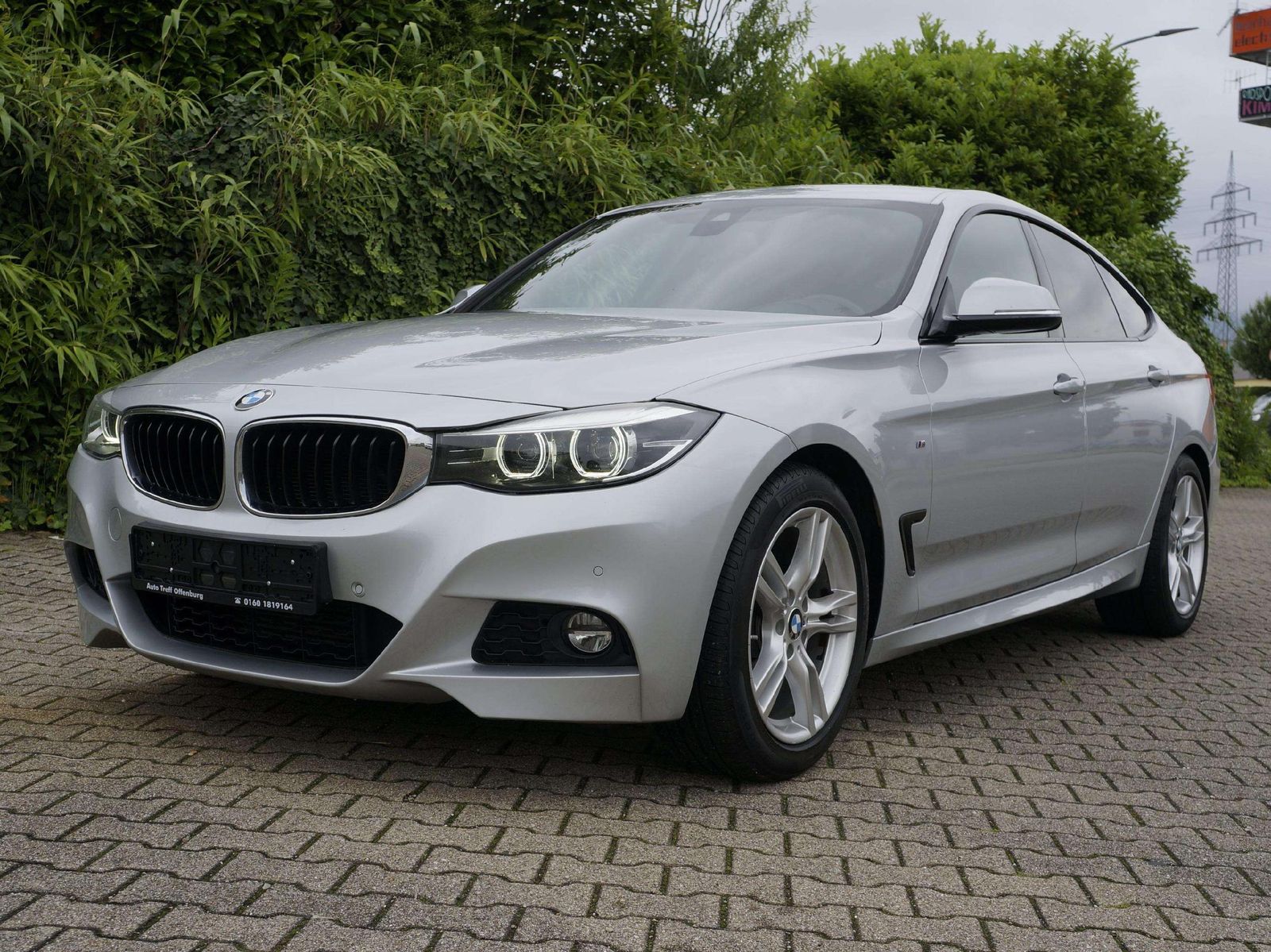 BMW 318 Gran Turismo - 1