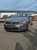 Volkswagen VW Volkswagen Passat 1.4 TSI Variant/Kombi... - Volkswagen Passat aus 2011: Kombi