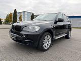 BMW X5 xDrive30d PANO/KEYLESS/SOFTCL/KAMERA/MEMORY - BMW X5 aus 2011 mit Diesel-Antrieb