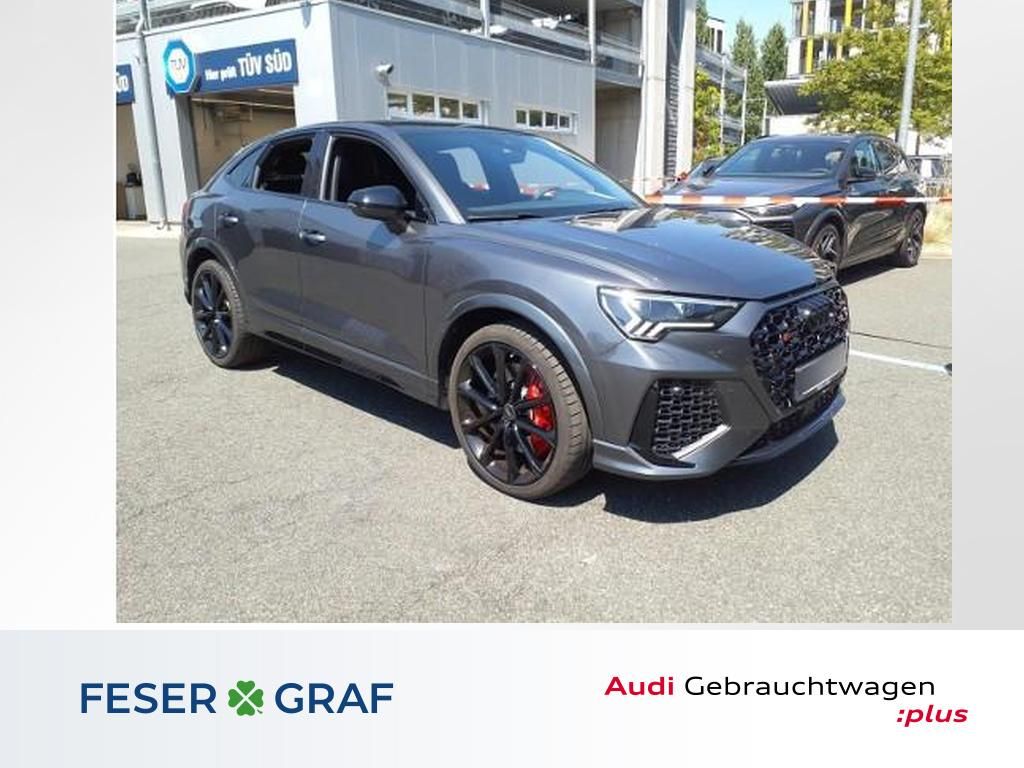 Image of Audi RSQ3