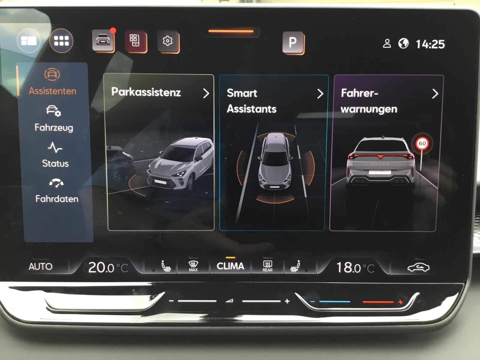 Fahrzeugabbildung CUPRA Terramar 1.5 eTSI DSG+AHK+Pano+360°+Headup+ACC