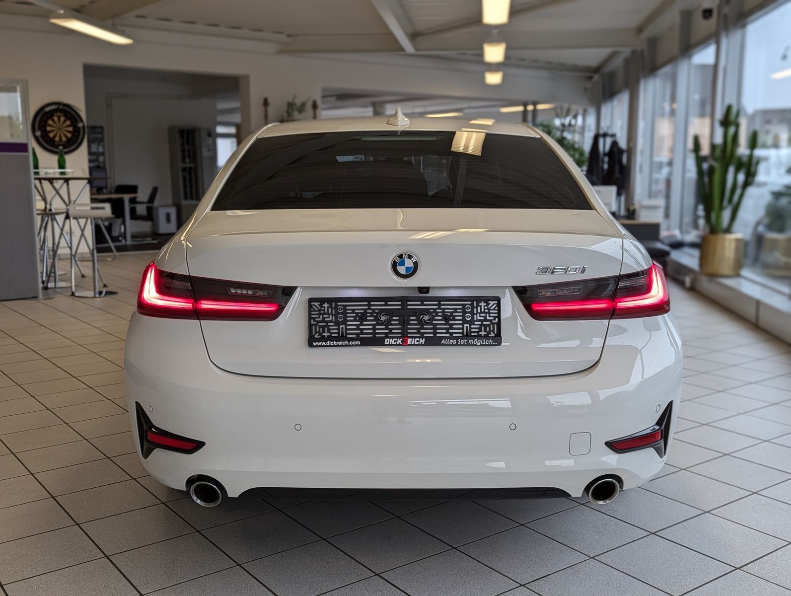 BMW 320 i Aut. Sport-Line T-Leder Shadow LED Kamera - Image 6