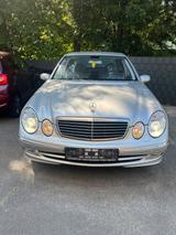 Mercedes-Benz E 320 AVANTGARDE Avantgarde Automatik Leder Navi - gebrauchte Mercedes-Benz E 320 aus dem Jahr 2002