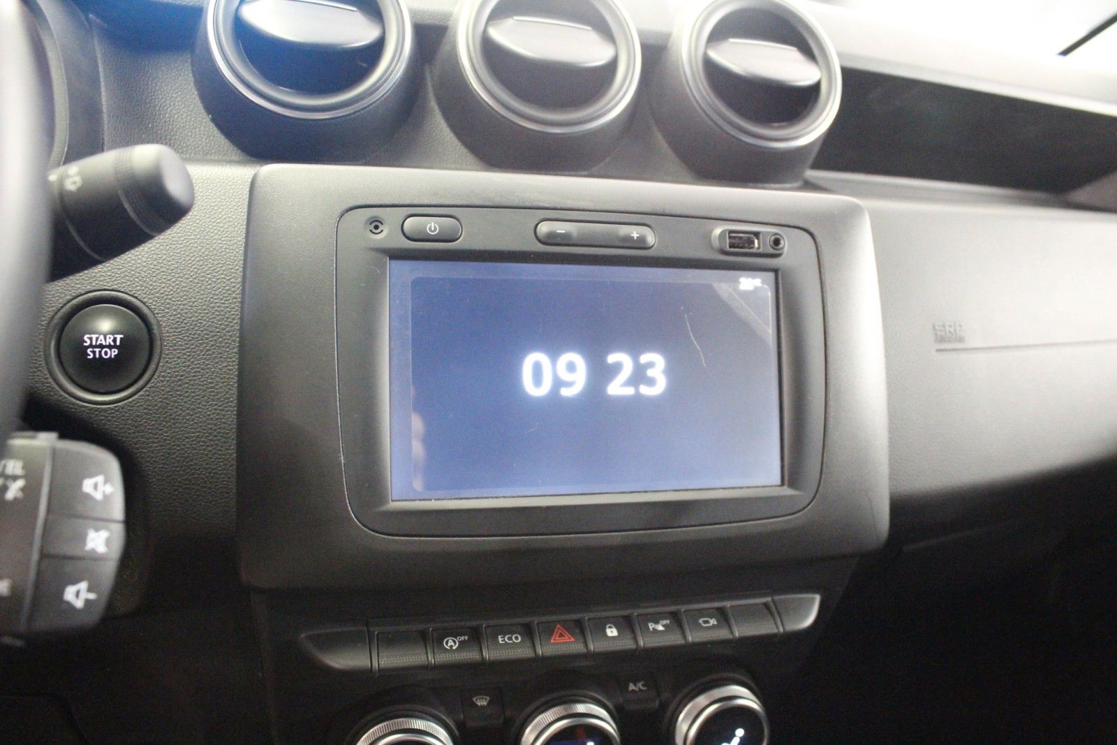 Fahrzeugabbildung Dacia Duster TCe130 *Anniversary Navi*Sitzhzg*Kamera