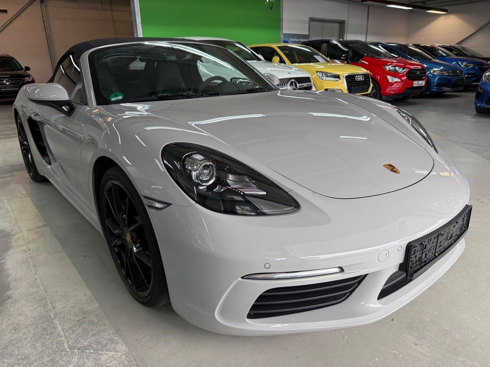PORSCHE 718 Boxster