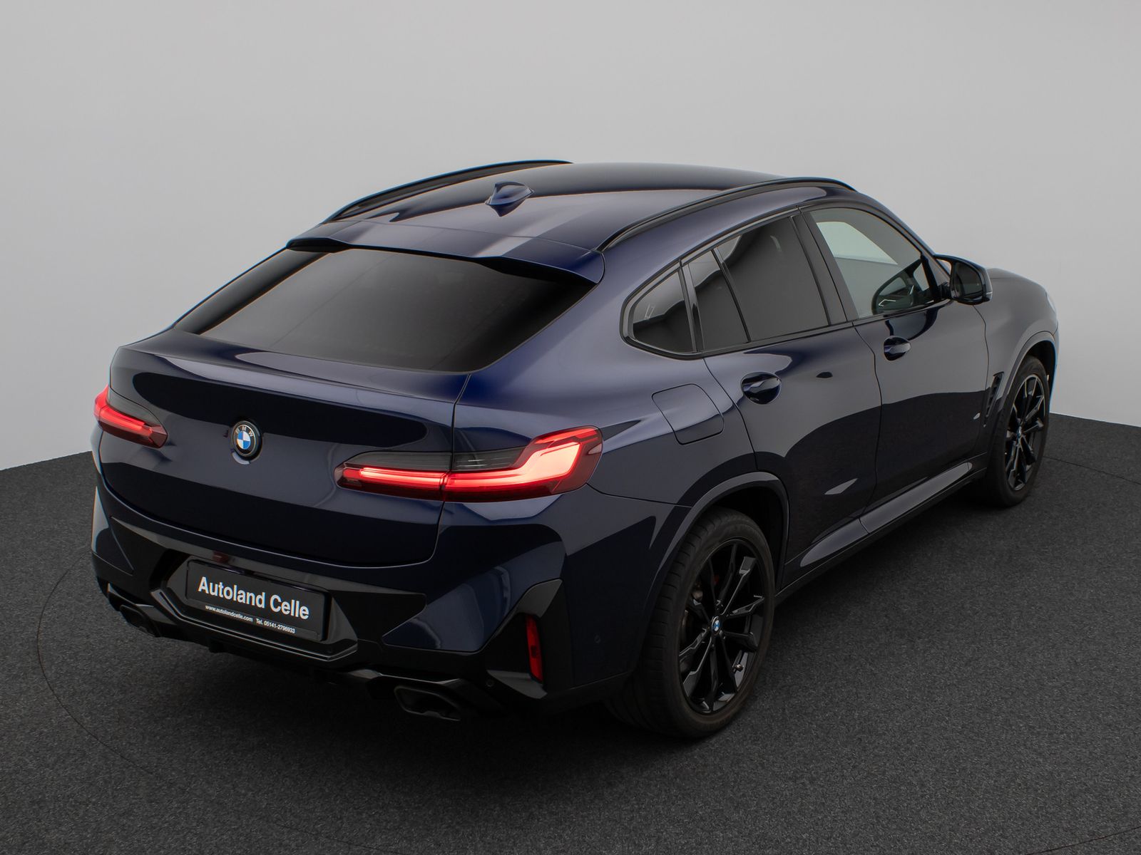 Fahrzeugabbildung BMW X4 M40i Kamera Laser HUD DAB H/K DisplK AHK 20"
